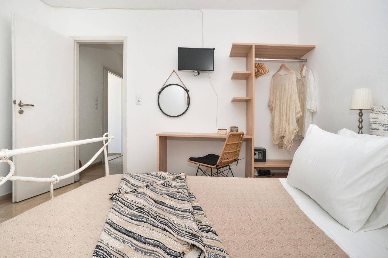 New! Paxoswhite Sea View Apartments & Studios! Gaios Exterior foto